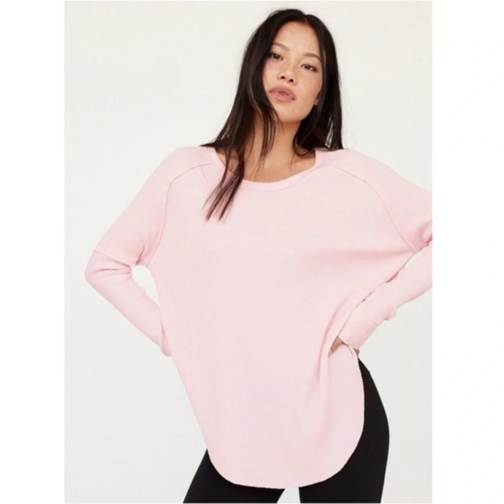 Aritzia Tna Alder Thermal Waffle knit long sleeve light pink  Size M
